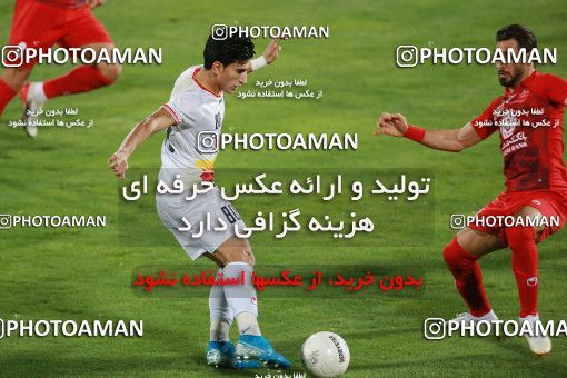 1536933, Tehran, Iran, Iran Football Pro League، Persian Gulf Cup، Week 25، Second Leg، Persepolis 1 v 0 Foulad Khouzestan on 2020/07/18 at Azadi Stadium