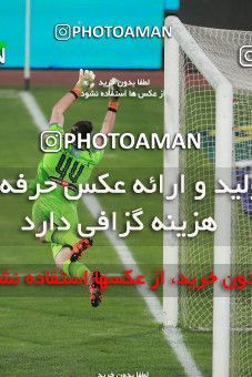 1536880, Tehran, Iran, Iran Football Pro League، Persian Gulf Cup، Week 25، Second Leg، Persepolis 1 v 0 Foulad Khouzestan on 2020/07/18 at Azadi Stadium