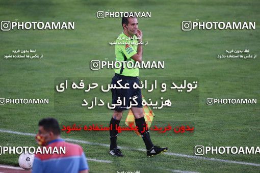 1536899, Tehran, Iran, Iran Football Pro League، Persian Gulf Cup، Week 25، Second Leg، Persepolis 1 v 0 Foulad Khouzestan on 2020/07/18 at Azadi Stadium