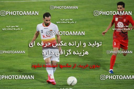 1536989, Tehran, Iran, Iran Football Pro League، Persian Gulf Cup، Week 25، Second Leg، Persepolis 1 v 0 Foulad Khouzestan on 2020/07/18 at Azadi Stadium