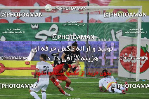 1536819, Tehran, Iran, Iran Football Pro League، Persian Gulf Cup، Week 25، Second Leg، Persepolis 1 v 0 Foulad Khouzestan on 2020/07/18 at Azadi Stadium
