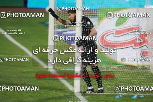 1536808, Tehran, Iran, Iran Football Pro League، Persian Gulf Cup، Week 25، Second Leg، Persepolis 1 v 0 Foulad Khouzestan on 2020/07/18 at Azadi Stadium