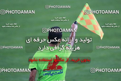 1537022, Tehran, Iran, Iran Football Pro League، Persian Gulf Cup، Week 25، Second Leg، Persepolis 1 v 0 Foulad Khouzestan on 2020/07/18 at Azadi Stadium