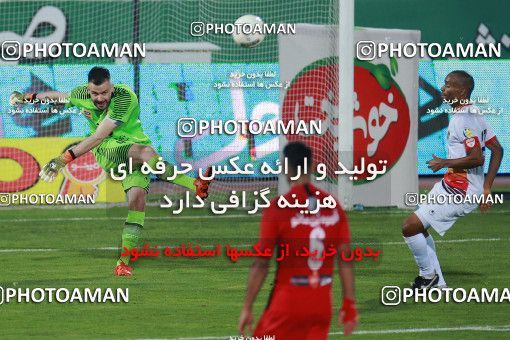 1536987, Tehran, Iran, Iran Football Pro League، Persian Gulf Cup، Week 25، Second Leg، Persepolis 1 v 0 Foulad Khouzestan on 2020/07/18 at Azadi Stadium