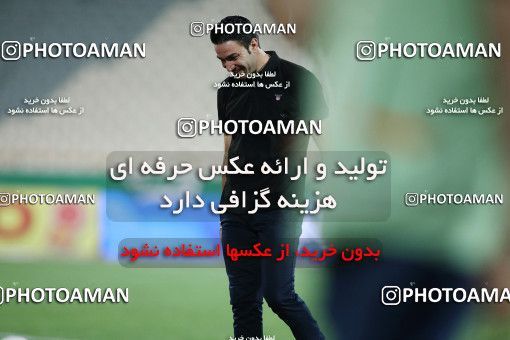 1719318, Tehran, Iran, Iran Football Pro League، Persian Gulf Cup، Week 25، Second Leg، Persepolis 1 v 0 Foulad Khouzestan on 2020/07/18 at Azadi Stadium