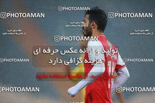 1539446, Tehran, Iran, لیگ برتر فوتبال ایران، Persian Gulf Cup، Week 2، First Leg، Persepolis 1 v 0 Sanat Naft Abadan on 2020/11/21 at Azadi Stadium