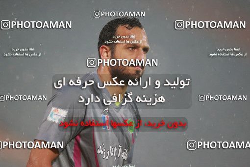 1539399, Tehran, Iran, لیگ برتر فوتبال ایران، Persian Gulf Cup، Week 2، First Leg، Persepolis 1 v 0 Sanat Naft Abadan on 2020/11/21 at Azadi Stadium