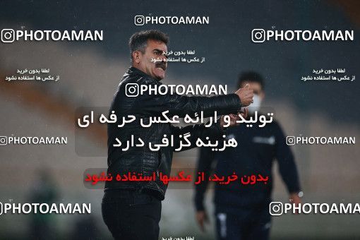 1539624, Tehran, Iran, لیگ برتر فوتبال ایران، Persian Gulf Cup، Week 2، First Leg، Persepolis 1 v 0 Sanat Naft Abadan on 2020/11/21 at Azadi Stadium