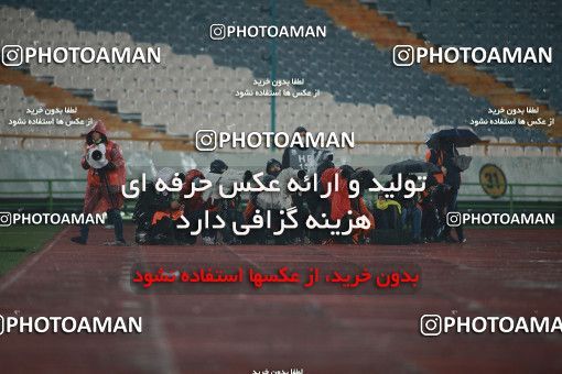 1556987, Tehran, Iran, لیگ برتر فوتبال ایران، Persian Gulf Cup، Week 2، First Leg، Persepolis 1 v 0 Sanat Naft Abadan on 2020/11/21 at Azadi Stadium