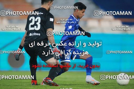 1540098, Tehran, , لیگ برتر فوتبال ایران، Persian Gulf Cup، Week 3، First Leg، Esteghlal 1 v 0 Mashin Sazi Tabriz on 2020/11/25 at Azadi Stadium