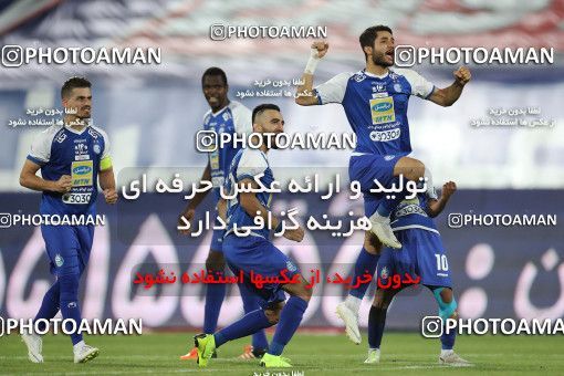 1542987, Tehran, Iran, Semi-Finals جام حذفی فوتبال ایران, Khorramshahr Cup, Persepolis (3) 2 v 2 (6) Esteghlal on 2020/08/26 at Azadi Stadium