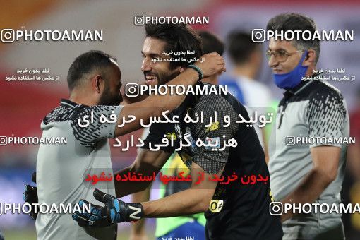1542843, Tehran, Iran, Semi-Finals جام حذفی فوتبال ایران, Khorramshahr Cup, Persepolis (3) 2 v 2 (6) Esteghlal on 2020/08/26 at Azadi Stadium