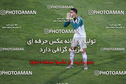 1545372, Tehran, , Iran Football Pro League، Persian Gulf Cup، Week 24، Second Leg، Esteghlal 0 v 0 Tractor Sazi on 2020/07/11 at Azadi Stadium
