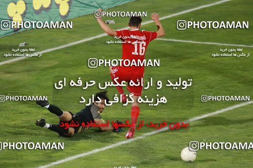 1545378, Tehran, , Iran Football Pro League، Persian Gulf Cup، Week 24، Second Leg، Esteghlal 0 v 0 Tractor Sazi on 2020/07/11 at Azadi Stadium