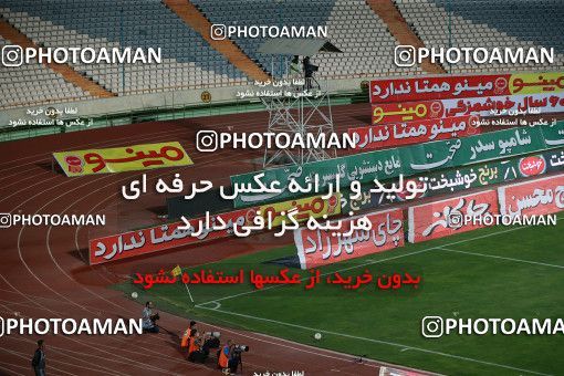 1545558, Tehran, , Iran Football Pro League، Persian Gulf Cup، Week 24، Second Leg، Esteghlal 0 v 0 Tractor Sazi on 2020/07/11 at Azadi Stadium