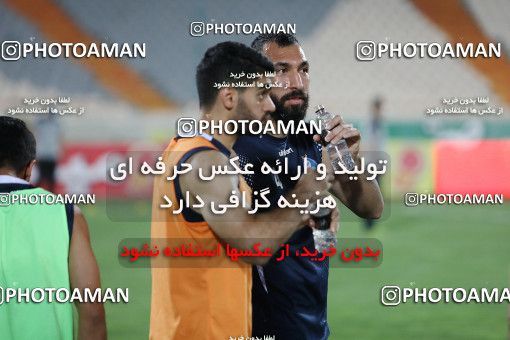 1723015, Tehran, , Iran Football Pro League، Persian Gulf Cup، Week 24، Second Leg، Esteghlal 0 v 0 Tractor Sazi on 2020/07/11 at Azadi Stadium