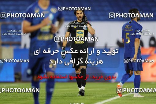 1545189, Tehran, , Iran Football Pro League، Persian Gulf Cup، Week 24، Second Leg، Esteghlal 0 v 0 Tractor Sazi on 2020/07/11 at Azadi Stadium
