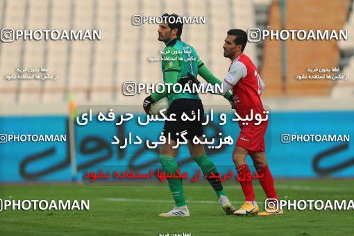 1553139, Tehran, Iran, لیگ برتر فوتبال ایران، Persian Gulf Cup، Week 6، First Leg، Persepolis 1 v 1 Zob Ahan Esfahan on 2020/12/31 at Azadi Stadium
