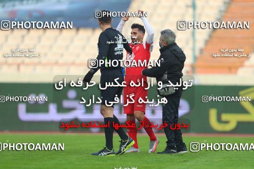 1553132, Tehran, Iran, لیگ برتر فوتبال ایران، Persian Gulf Cup، Week 6، First Leg، Persepolis 1 v 1 Zob Ahan Esfahan on 2020/12/31 at Azadi Stadium