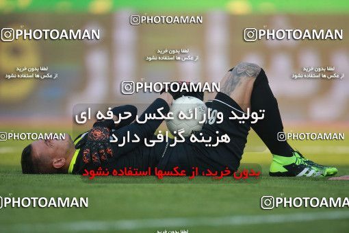 1548059, Tehran, Iran, لیگ برتر فوتبال ایران، Persian Gulf Cup، Week 6، First Leg، Persepolis 1 v 1 Zob Ahan Esfahan on 2020/12/31 at Azadi Stadium