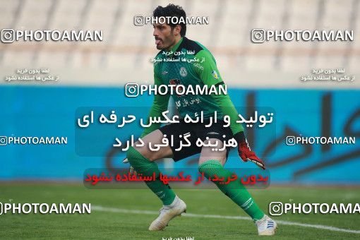 1548342, Tehran, Iran, لیگ برتر فوتبال ایران، Persian Gulf Cup، Week 6، First Leg، Persepolis 1 v 1 Zob Ahan Esfahan on 2020/12/31 at Azadi Stadium
