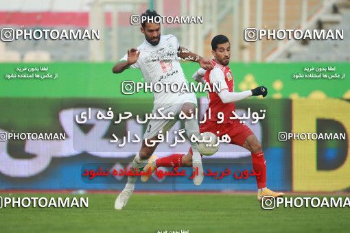 1548194, Tehran, Iran, لیگ برتر فوتبال ایران، Persian Gulf Cup، Week 6، First Leg، Persepolis 1 v 1 Zob Ahan Esfahan on 2020/12/31 at Azadi Stadium