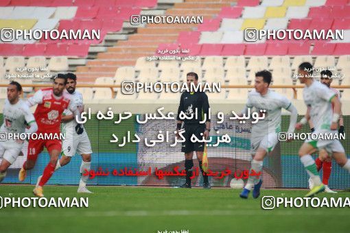 1548291, Tehran, Iran, لیگ برتر فوتبال ایران، Persian Gulf Cup، Week 6، First Leg، Persepolis 1 v 1 Zob Ahan Esfahan on 2020/12/31 at Azadi Stadium