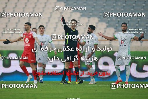1548229, Tehran, Iran, لیگ برتر فوتبال ایران، Persian Gulf Cup، Week 6، First Leg، Persepolis 1 v 1 Zob Ahan Esfahan on 2020/12/31 at Azadi Stadium