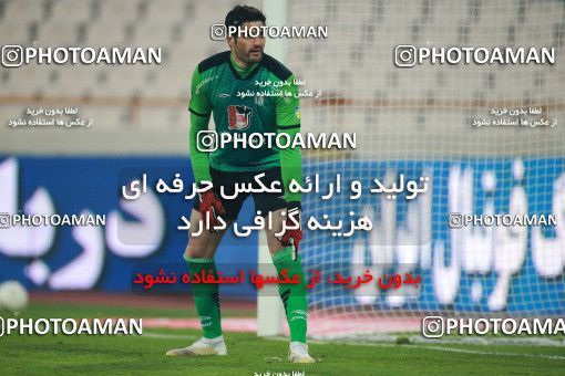 1548254, Tehran, Iran, لیگ برتر فوتبال ایران، Persian Gulf Cup، Week 6، First Leg، Persepolis 1 v 1 Zob Ahan Esfahan on 2020/12/31 at Azadi Stadium