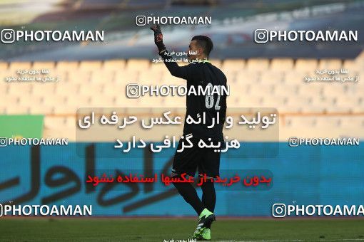 1708579, Tehran, Iran, لیگ برتر فوتبال ایران، Persian Gulf Cup، Week 6، First Leg، Persepolis 1 v 1 Zob Ahan Esfahan on 2020/12/31 at Azadi Stadium