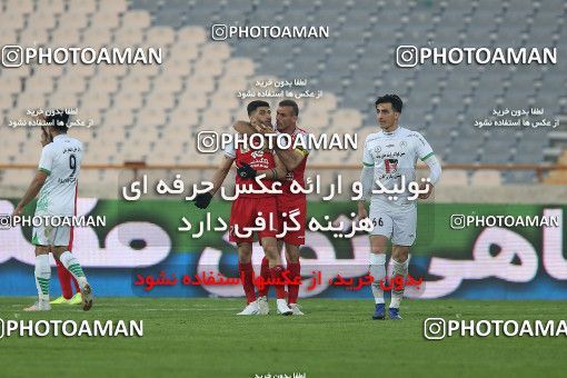 1708595, Tehran, Iran, لیگ برتر فوتبال ایران، Persian Gulf Cup، Week 6، First Leg، Persepolis 1 v 1 Zob Ahan Esfahan on 2020/12/31 at Azadi Stadium