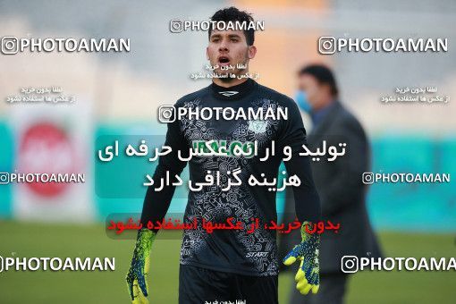 1549273, Tehran, , لیگ برتر فوتبال ایران، Persian Gulf Cup، Week 10، First Leg، Esteghlal 2 v 0 Aluminium Arak on 2021/01/04 at Azadi Stadium