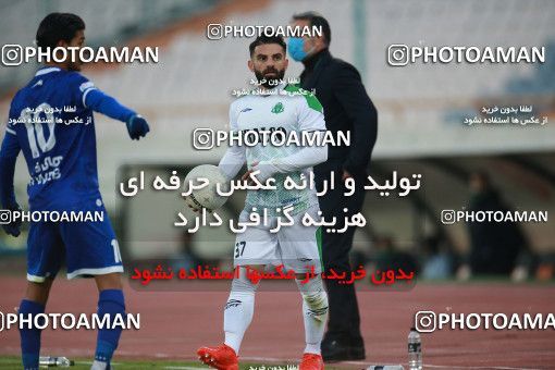 1549393, Tehran, , لیگ برتر فوتبال ایران، Persian Gulf Cup، Week 10، First Leg، Esteghlal 2 v 0 Aluminium Arak on 2021/01/04 at Azadi Stadium