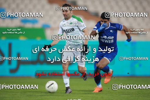 1549564, Tehran, , لیگ برتر فوتبال ایران، Persian Gulf Cup، Week 10، First Leg، Esteghlal 2 v 0 Aluminium Arak on 2021/01/04 at Azadi Stadium