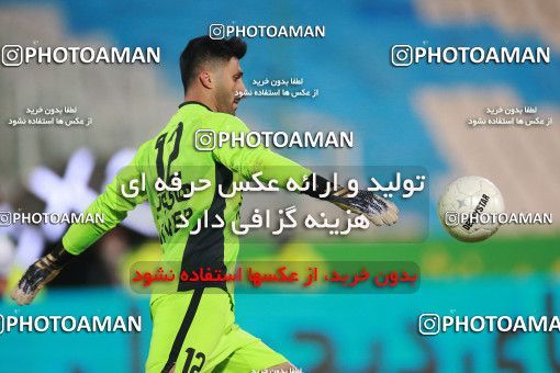 1549468, Tehran, , لیگ برتر فوتبال ایران، Persian Gulf Cup، Week 10، First Leg، Esteghlal 2 v 0 Aluminium Arak on 2021/01/04 at Azadi Stadium