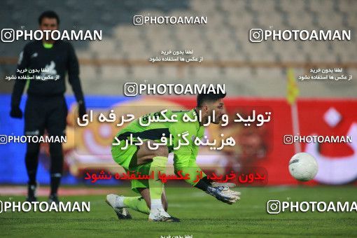 1549755, Tehran, , لیگ برتر فوتبال ایران، Persian Gulf Cup، Week 10، First Leg، Esteghlal 2 v 0 Aluminium Arak on 2021/01/04 at Azadi Stadium