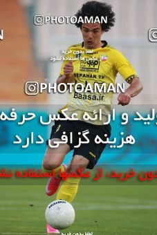 1550855, Tehran, Iran, لیگ برتر فوتبال ایران، Persian Gulf Cup، Week 7، First Leg، Persepolis 0 v 0 Sepahan on 2021/01/05 at Azadi Stadium