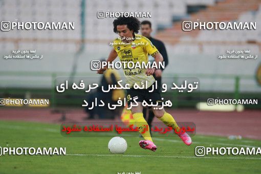 1550797, Tehran, Iran, لیگ برتر فوتبال ایران، Persian Gulf Cup، Week 7، First Leg، Persepolis 0 v 0 Sepahan on 2021/01/05 at Azadi Stadium