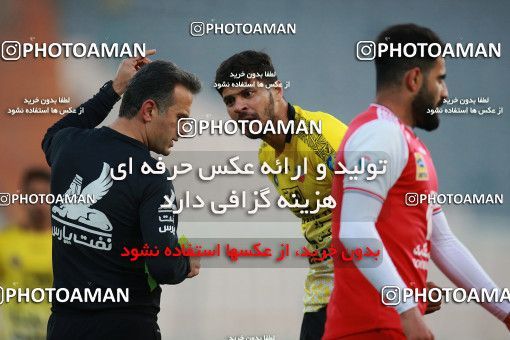 1550907, Tehran, Iran, لیگ برتر فوتبال ایران، Persian Gulf Cup، Week 7، First Leg، Persepolis 0 v 0 Sepahan on 2021/01/05 at Azadi Stadium