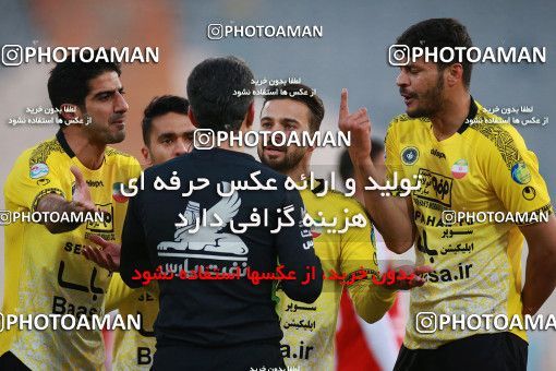 1550968, Tehran, Iran, لیگ برتر فوتبال ایران، Persian Gulf Cup، Week 7، First Leg، Persepolis 0 v 0 Sepahan on 2021/01/05 at Azadi Stadium
