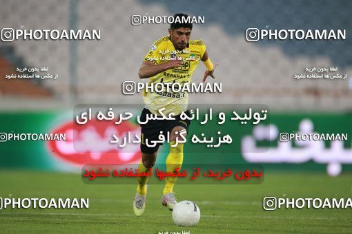 1550854, Tehran, Iran, لیگ برتر فوتبال ایران، Persian Gulf Cup، Week 7، First Leg، Persepolis 0 v 0 Sepahan on 2021/01/05 at Azadi Stadium