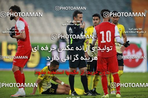 1551296, Tehran, Iran, لیگ برتر فوتبال ایران، Persian Gulf Cup، Week 7، First Leg، Persepolis 0 v 0 Sepahan on 2021/01/05 at Azadi Stadium
