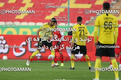 1708747, Tehran, Iran, لیگ برتر فوتبال ایران، Persian Gulf Cup، Week 7، First Leg، Persepolis 0 v 0 Sepahan on 2021/01/05 at Azadi Stadium