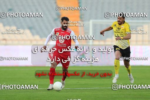 1552971, Tehran, Iran, لیگ برتر فوتبال ایران، Persian Gulf Cup، Week 7، First Leg، Persepolis 0 v 0 Sepahan on 2021/01/05 at Azadi Stadium