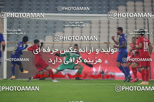 1554561, Tehran, Iran, لیگ برتر فوتبال ایران، Persian Gulf Cup، Week 8، First Leg، Esteghlal 2 v 2 Persepolis on 2021/01/11 at Azadi Stadium