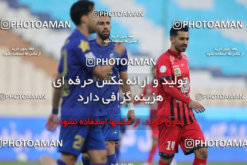 1553801, Tehran, Iran, لیگ برتر فوتبال ایران، Persian Gulf Cup، Week 8، First Leg، Esteghlal 2 v 2 Persepolis on 2021/01/11 at Azadi Stadium