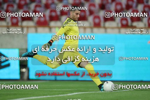 1559240, Tehran, Iran, Iran Football Pro League، Persian Gulf Cup، Week 23، Second Leg، Persepolis 1 v 0 Shahin Shahrdari Boushehr on 2020/07/04 at Azadi Stadium