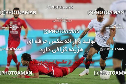 1559258, Tehran, Iran, Iran Football Pro League، Persian Gulf Cup، Week 23، Second Leg، Persepolis 1 v 0 Shahin Shahrdari Boushehr on 2020/07/04 at Azadi Stadium