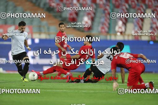 1559374, Tehran, Iran, Iran Football Pro League، Persian Gulf Cup، Week 23، Second Leg، Persepolis 1 v 0 Shahin Shahrdari Boushehr on 2020/07/04 at Azadi Stadium