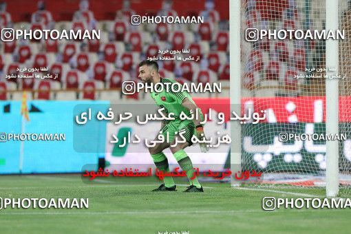 1730624, Tehran, Iran, Iran Football Pro League، Persian Gulf Cup، Week 23، Second Leg، Persepolis 1 v 0 Shahin Shahrdari Boushehr on 2020/07/04 at Azadi Stadium